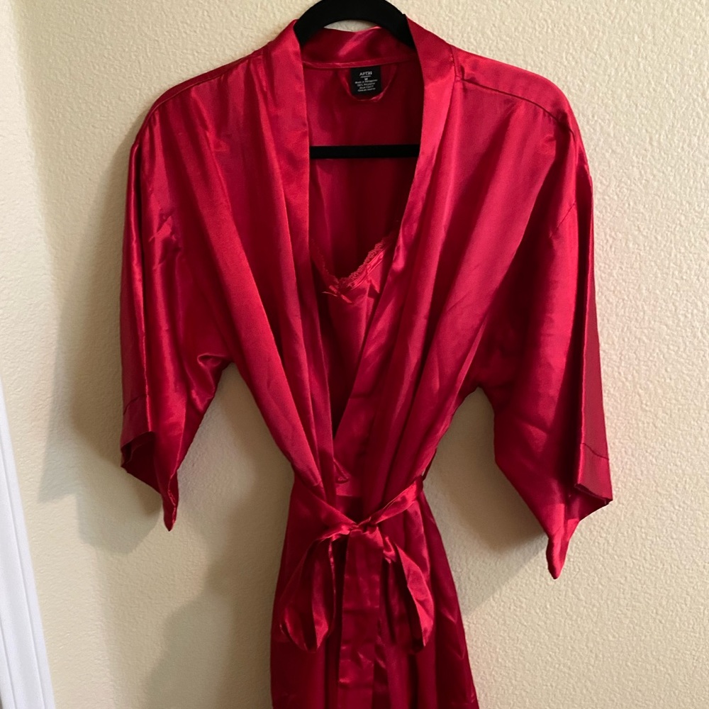 APT9 SleepWear. Size M